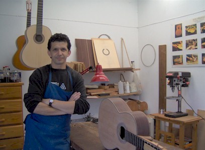 Foto de Reparación De Instrumentos Musicales De Cuerda Importados Y Nacionales Eléctricos Y Acústicos Trabajos Garantizados Como En Fábrica